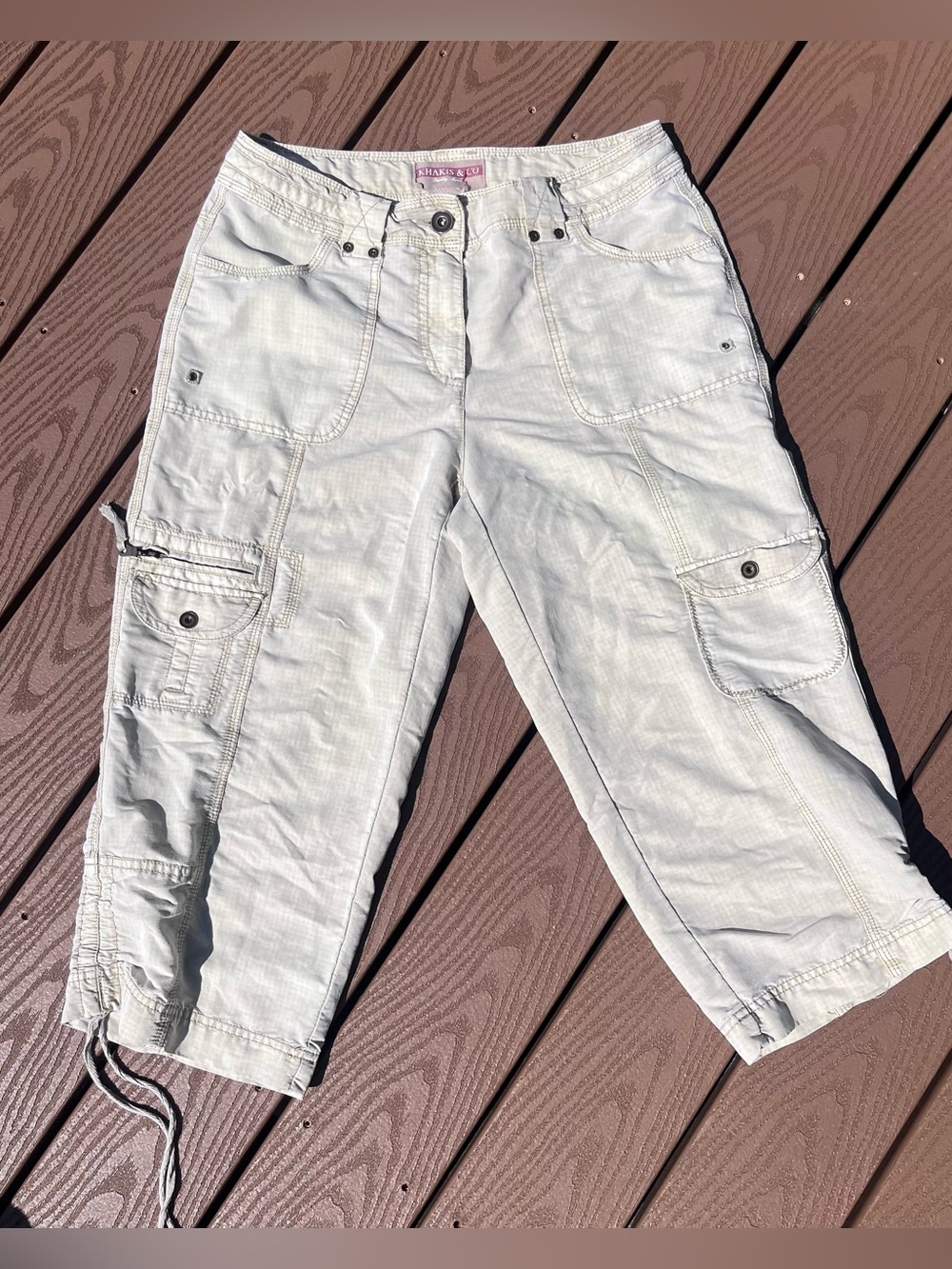 Khakis & CO Vintage Y2K Tan Lowrise Capri Shorts. Size 10